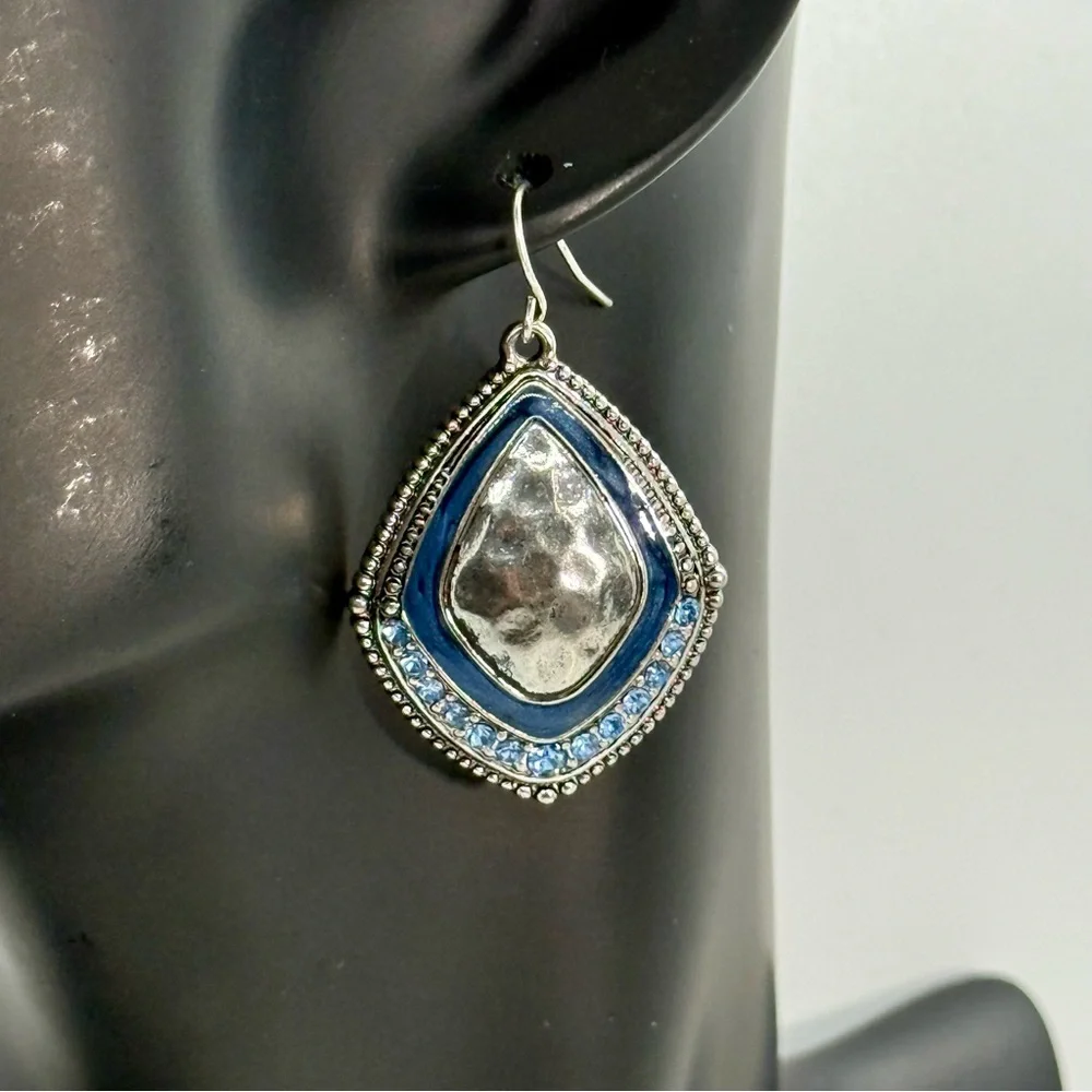 Premier Designs Large‎ Silver and Blue Teardrop Earrings - Picture 2 of 5